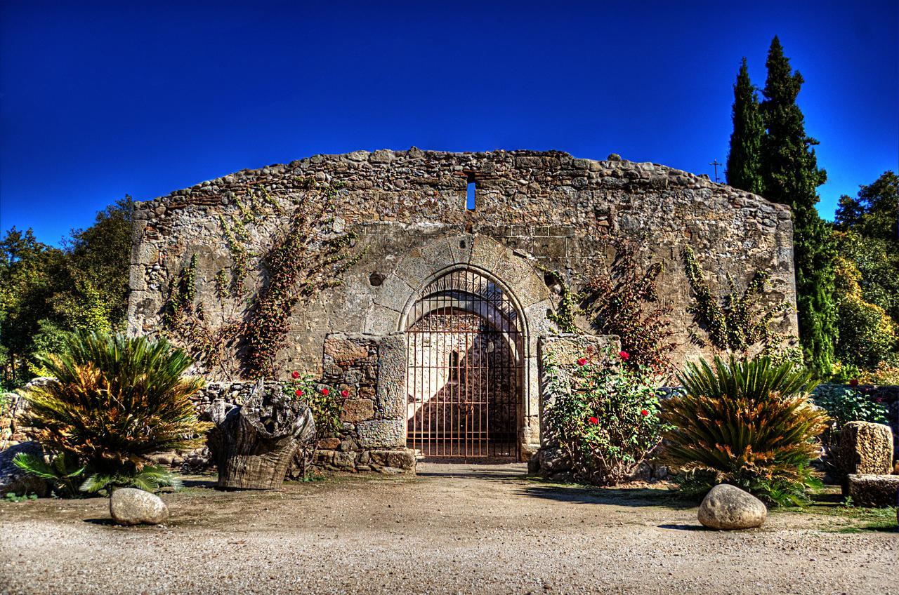 La Ermita De Los Llanos Hotel Arenas de San Pedro Exterior photo